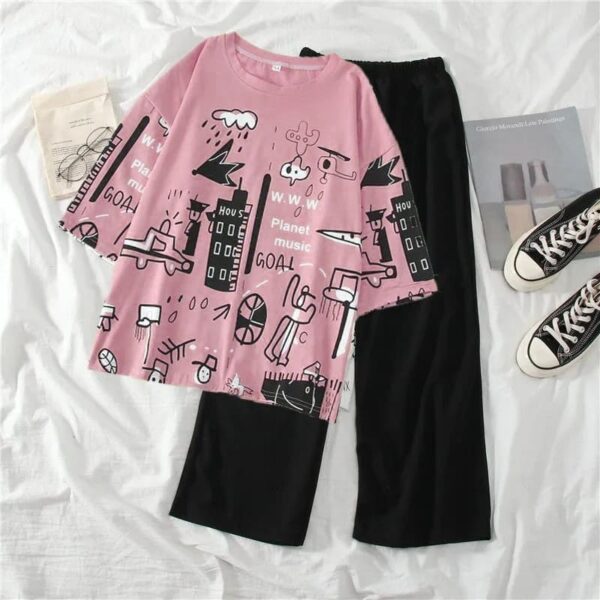 Women oversized Relax In Comfortable Printed T-Shirts and trouser for Girls - Image 3